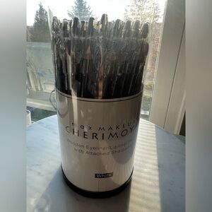 70 White Eyeliner Pencil Set